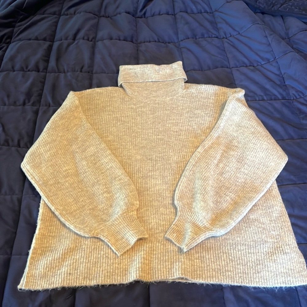 Vero Moda Oatmeal Turtleneck Sweater